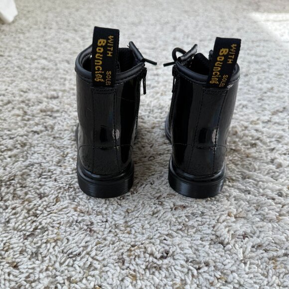 Dr. Martens 1460 patent black boot girls 8T - Picture 4 of 5